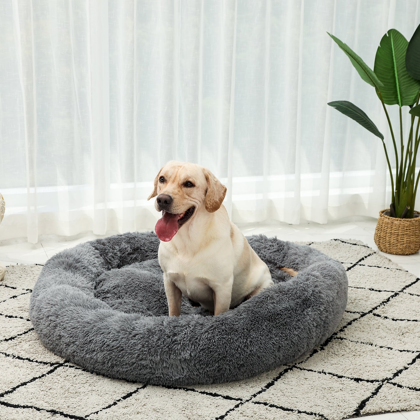 Pet Bed w/Faux Shag Fur, Cover Machine Washable, 4 Sizes, & 3 Colors