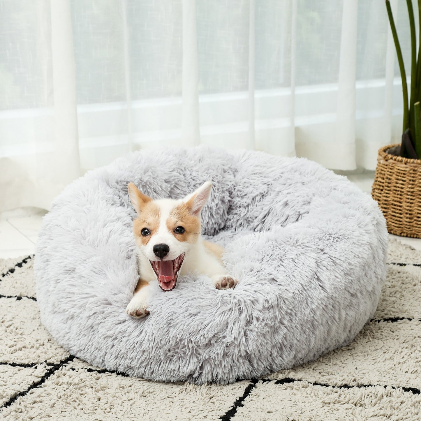 Pet Bed w/Faux Shag Fur, Cover Machine Washable, 4 Sizes, & 3 Colors