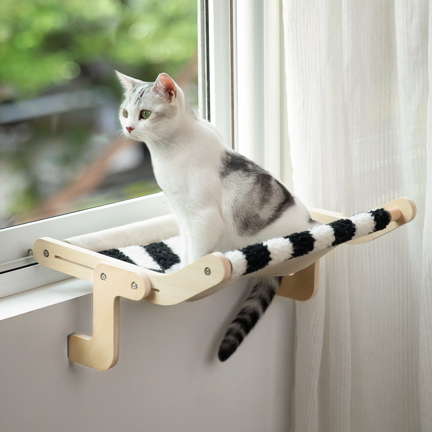 Cat Window Perch w/Multiple Installation Applications, Max 40  lbs., Washable Fabric